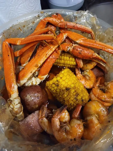 Happy crab seafood