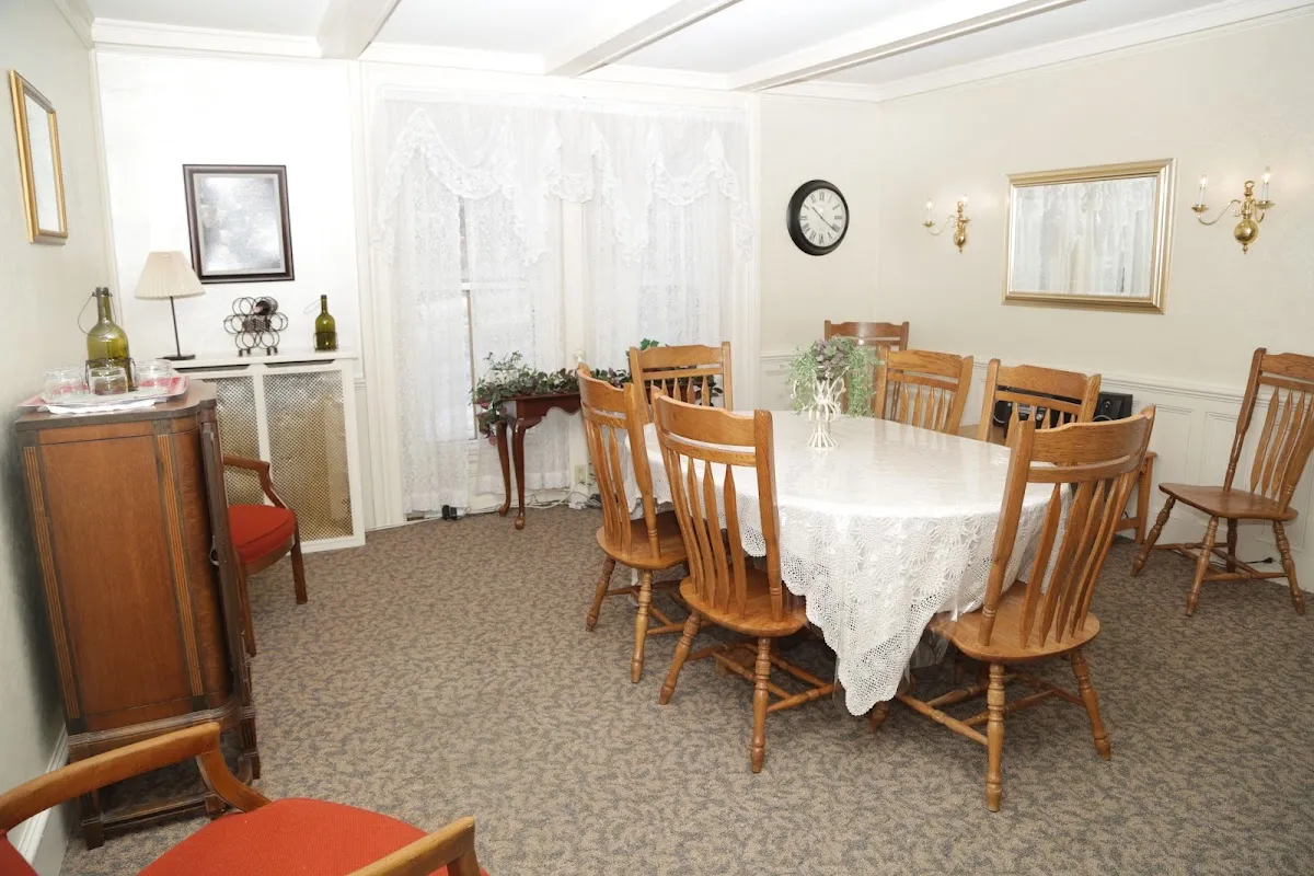 Country Manor Inn Bed and Breakfast