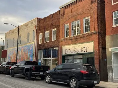 Ink and Ivy Bookshop