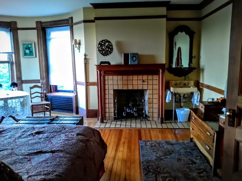 D.H.Burrell Overlook Mansion