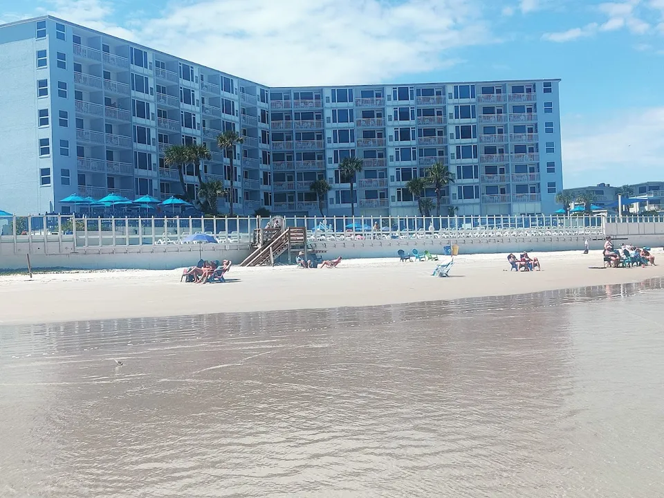 Islander Beach Resort