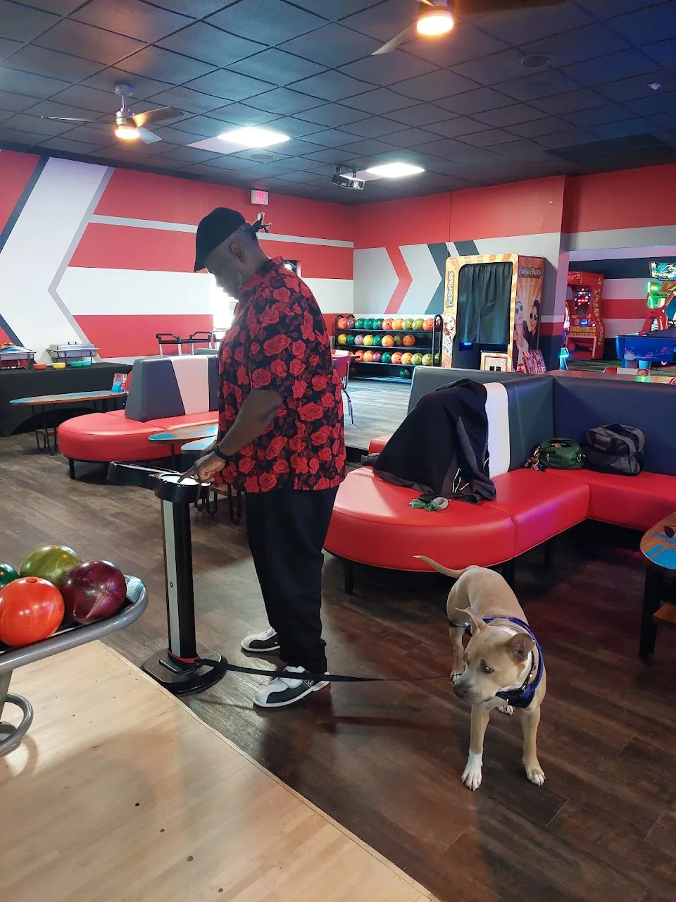 Bowlero Savannah