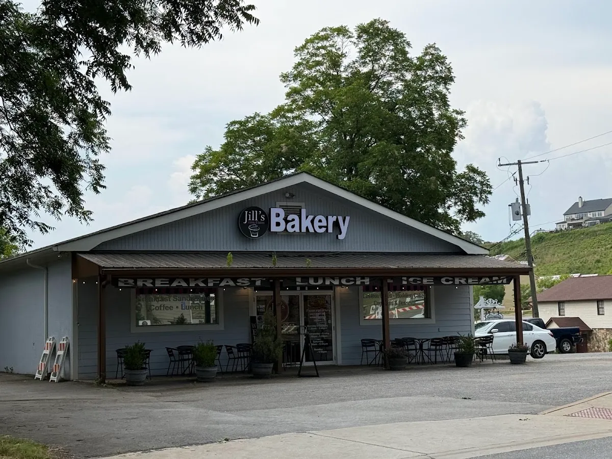 Jill's Cakes & Bakes
