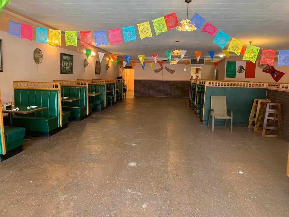 Los Tres Hermanos | Mexican