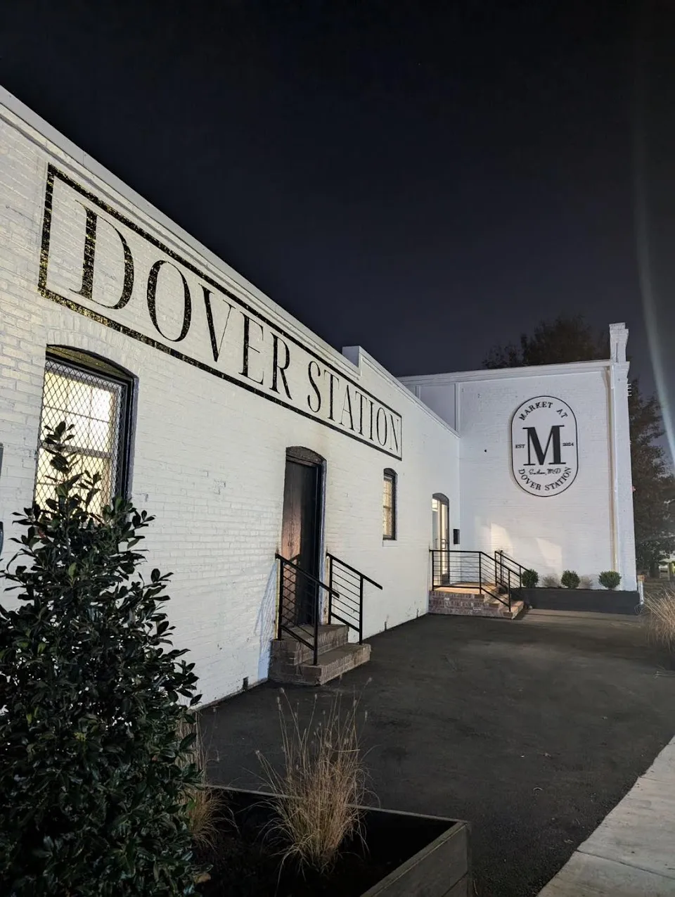 The Market at Dover Station