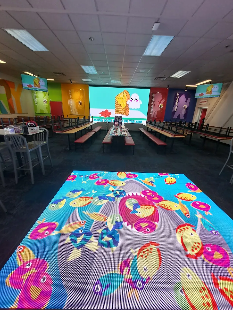 Chuck E. Cheese