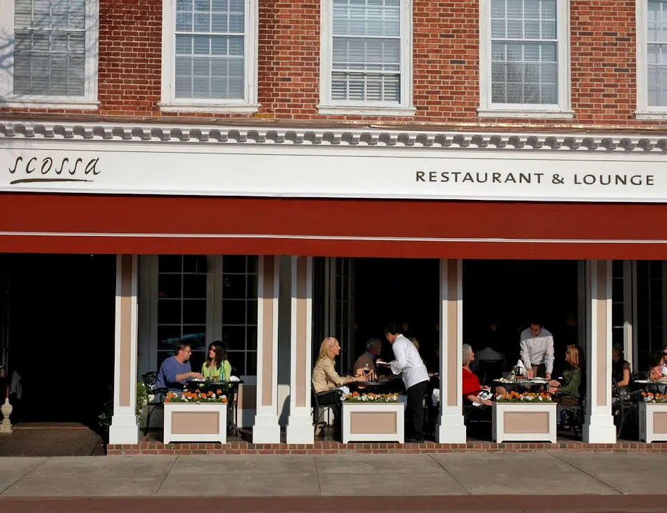 Scossa Restaurant & Lounge