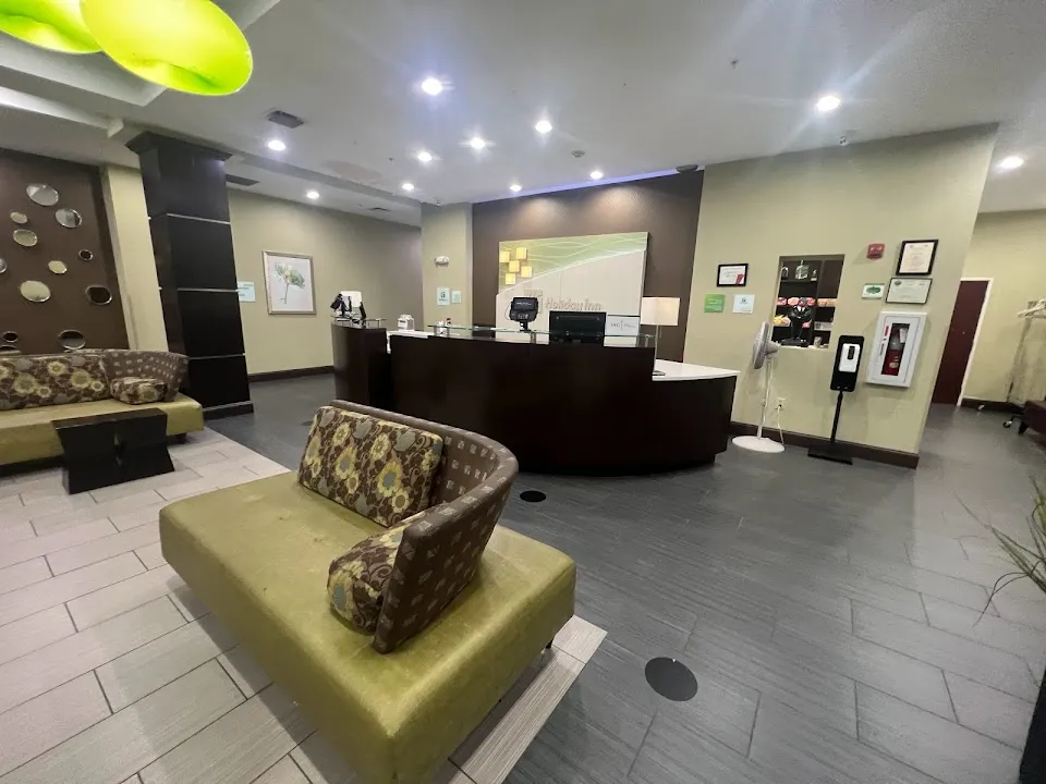 Kem's Restaurant & Lounge