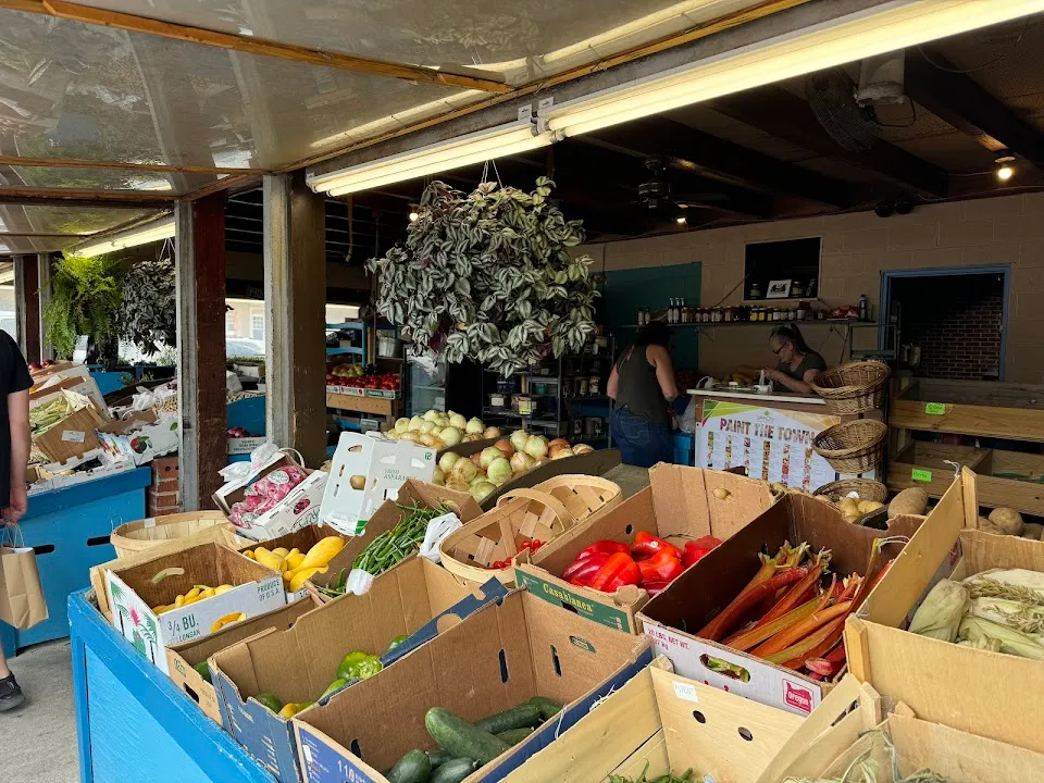 Matthews Fruit Stand