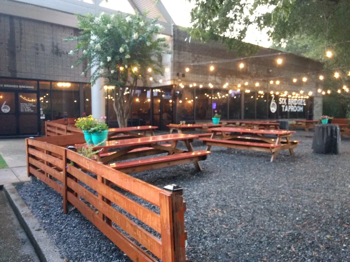 Six Bridges Brewing