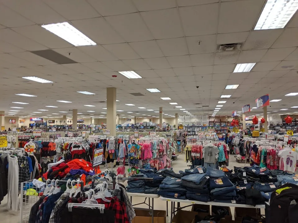 Roses Discount Store