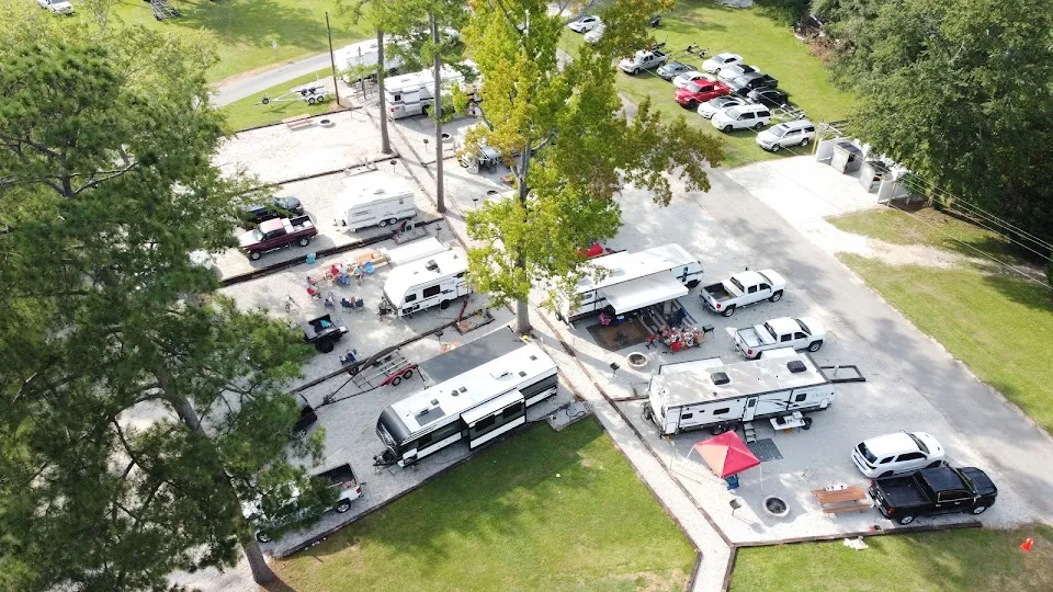 Crooked Creek Marina & Campgrounds