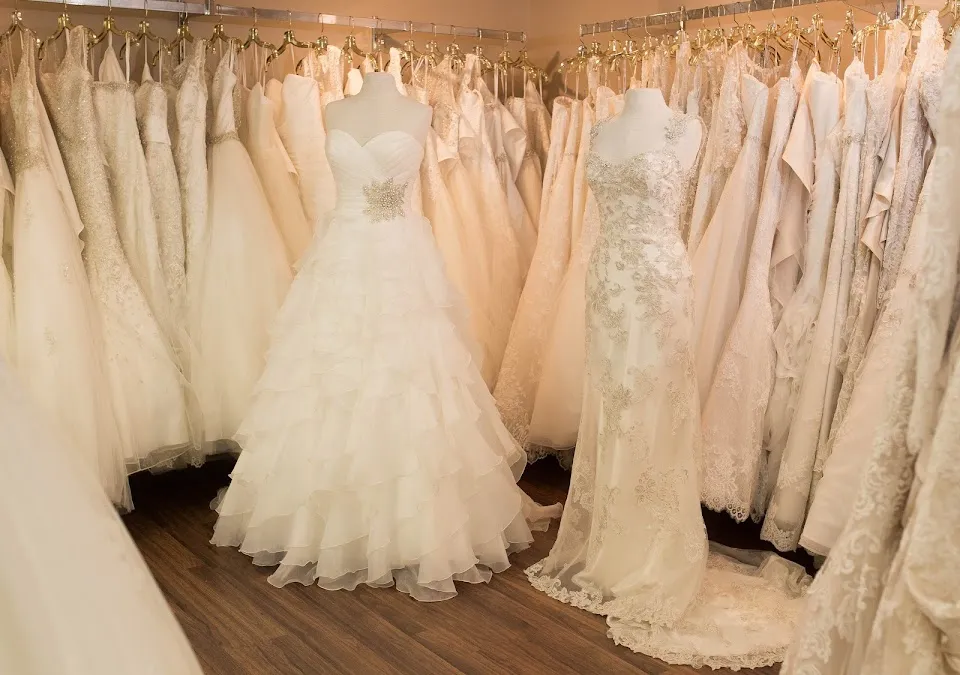 Chantilly Lace Bridals, Formals, & Tuxedos