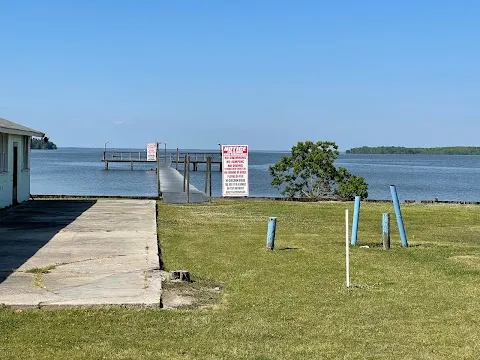 Rocks Pond campground & marina