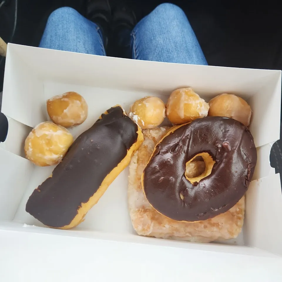 DoughJ's Chicken and Donuts