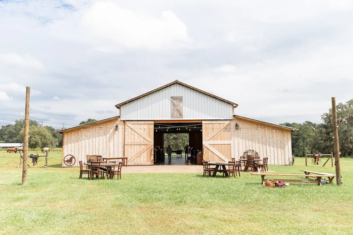 The Barn At Oak Creek