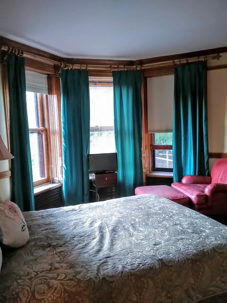 D.H.Burrell Overlook Mansion