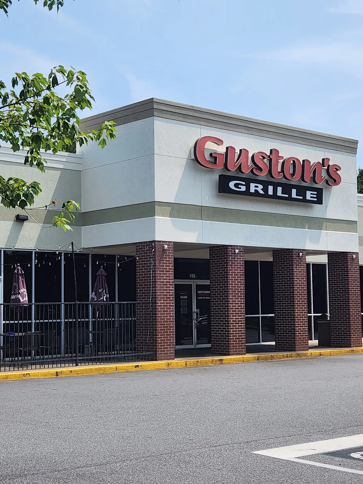 Guston's Grille Woodstock