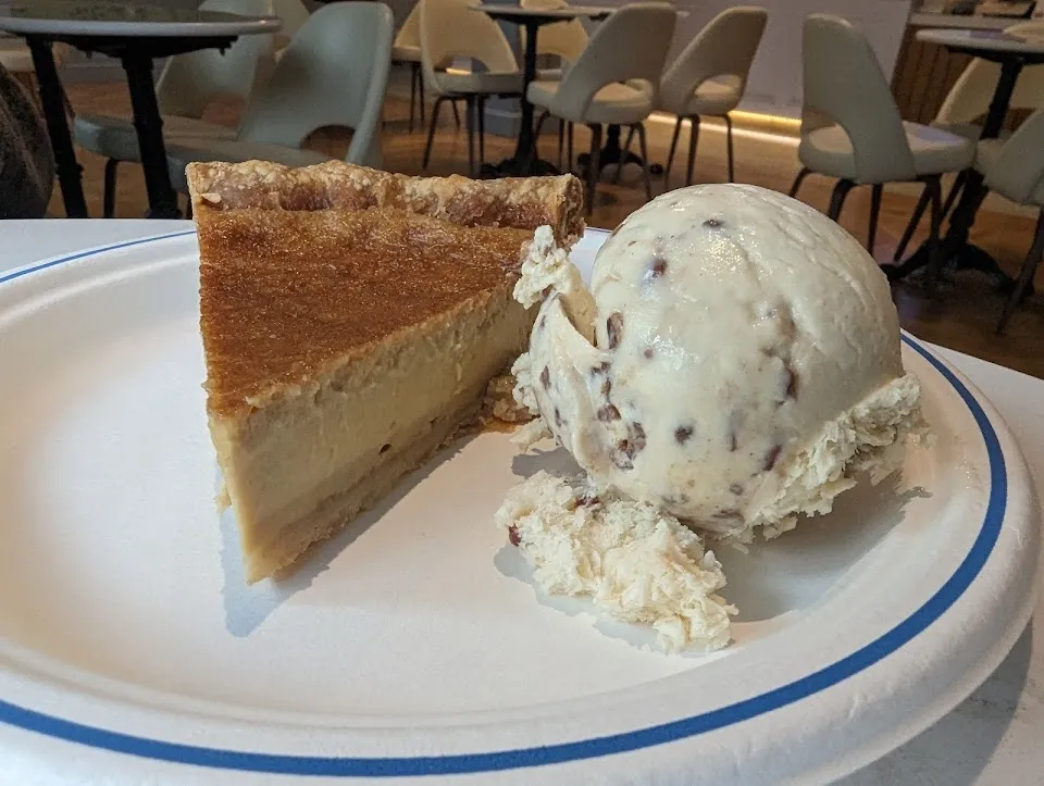 Bonheur Ice Cream and Pie