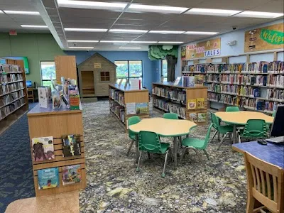 Edgewater Public Library
