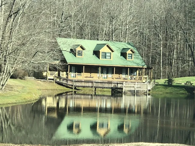 Valley Springs Lodging