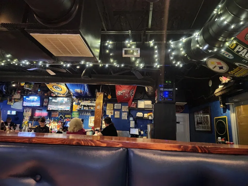 Sapphires Sports Bar and Grill