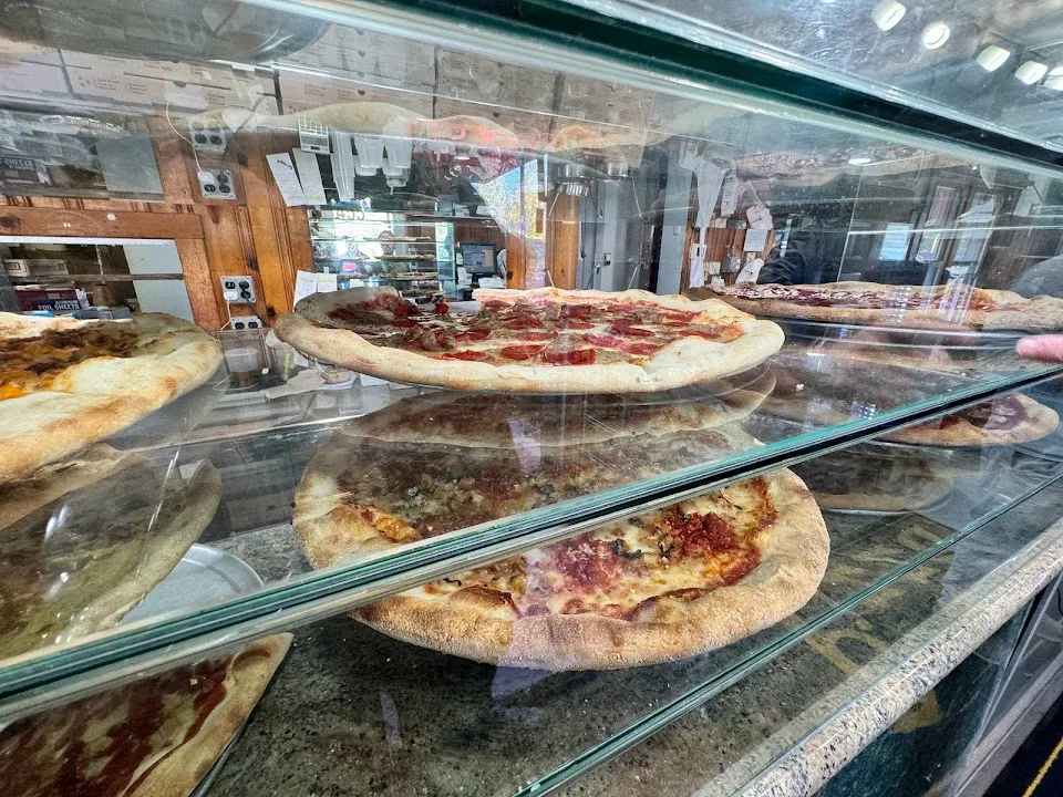 Johnny's Pizzeria & Restaurant