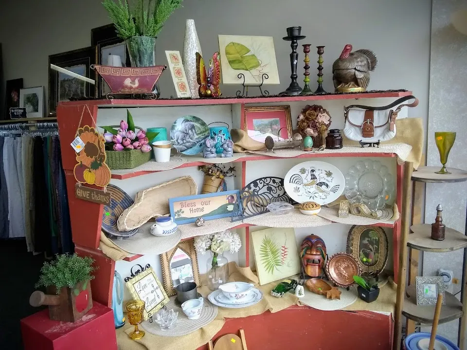 Castaways Thrift