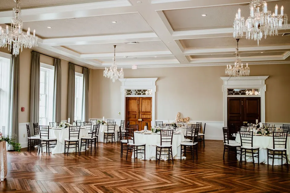 Tidewater Inn