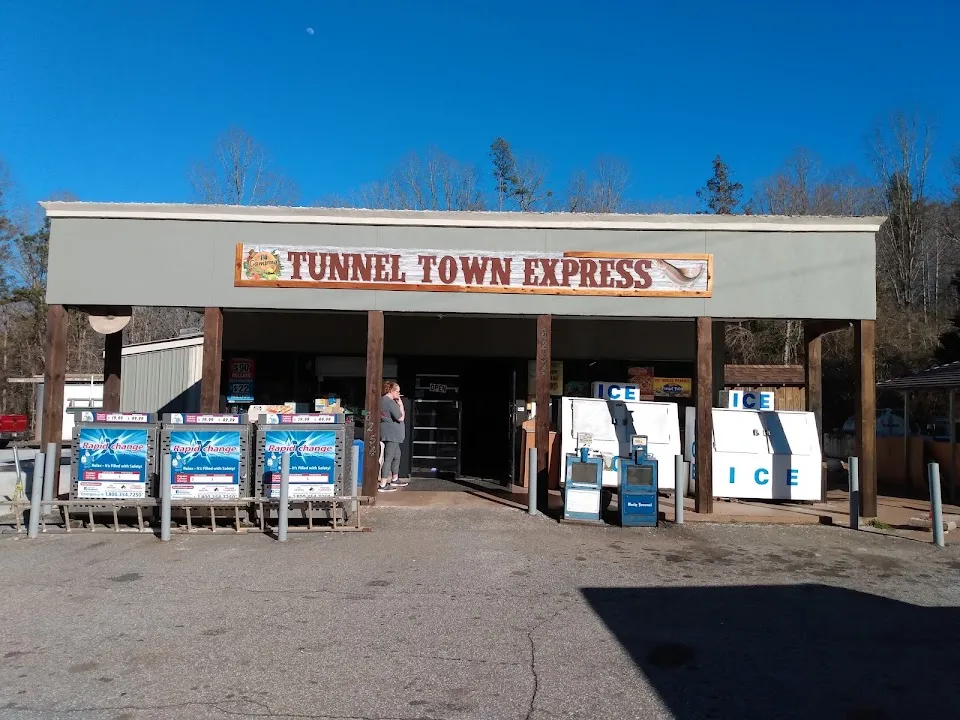 Tunnel Town Express