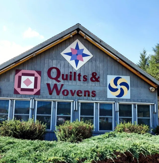 Shirley's Stoney Creek Quilts & Wovens