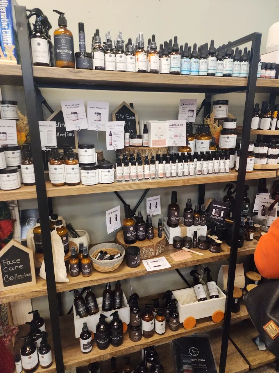 44 Marketplace