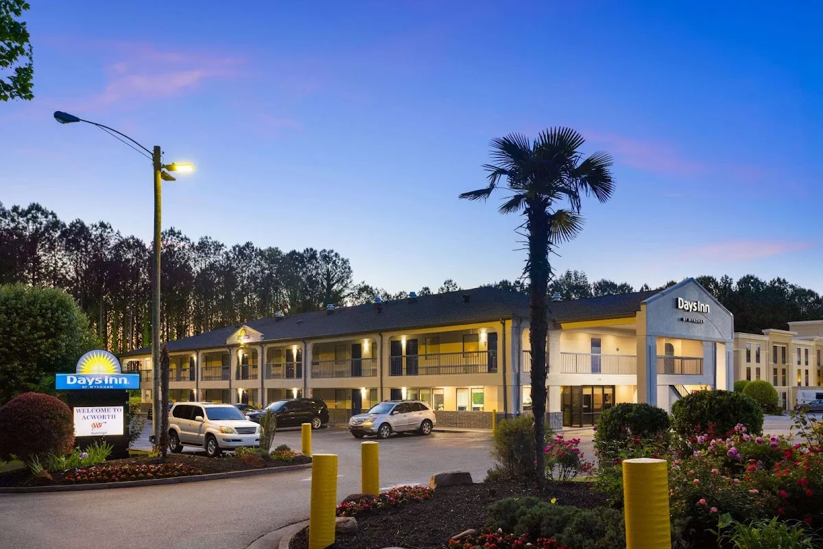 Days Inn by Wyndham Acworth