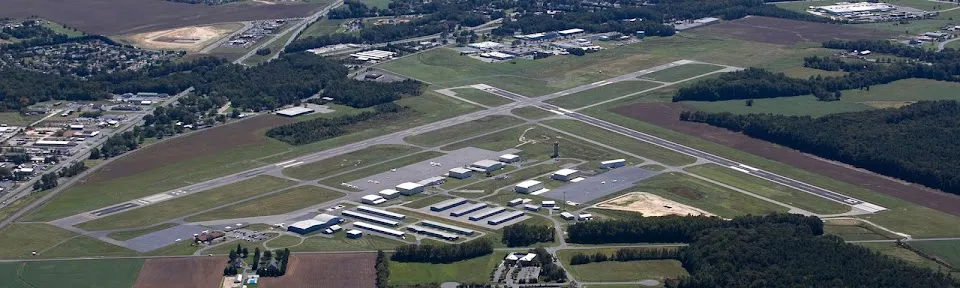 Easton Airport (ESN)