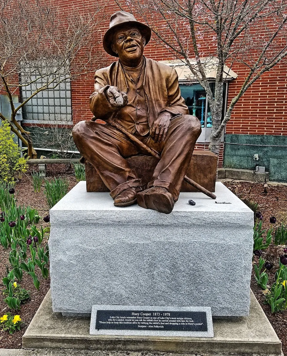 Huey Cooper Statue