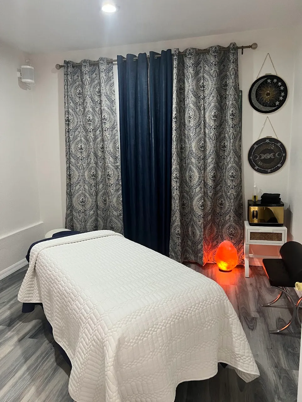 GLO Therapeutic Spa