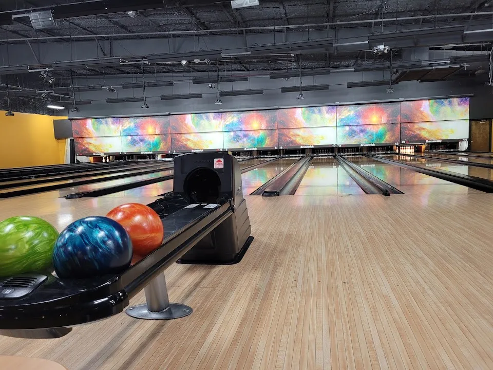 Premier Bowl & Bistro