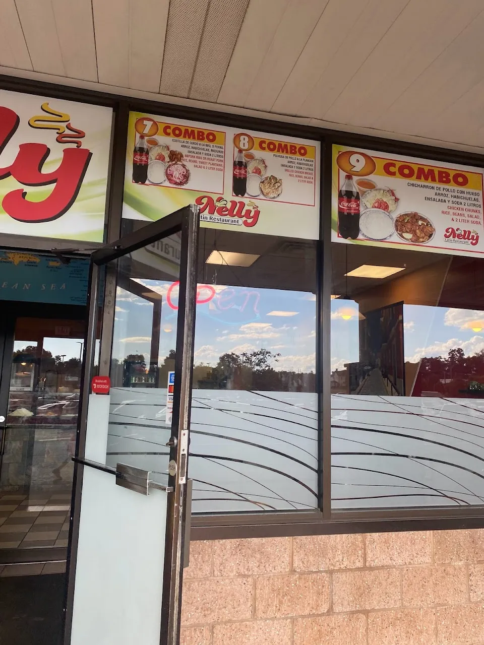 Nelly Latin Restaurant. Dominican 🇩🇴