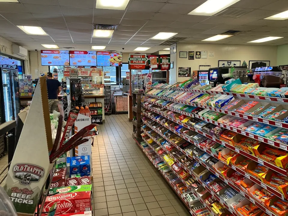 Berry Patch Market & Grill