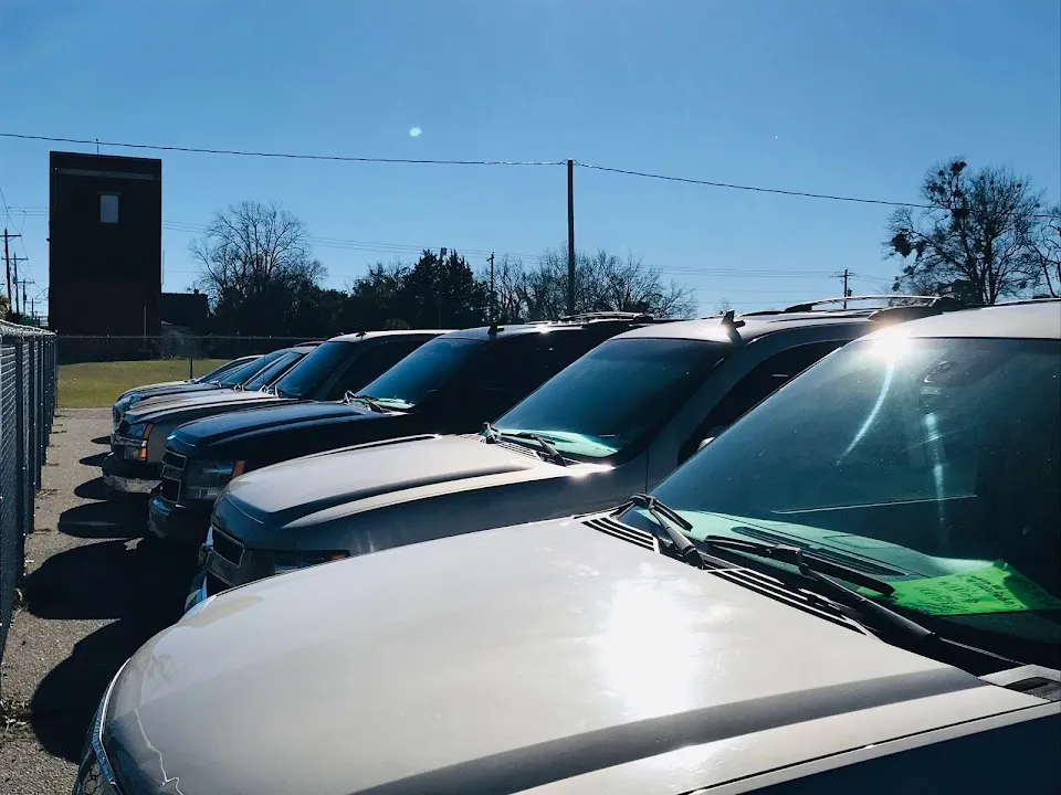 Gibson's Garage