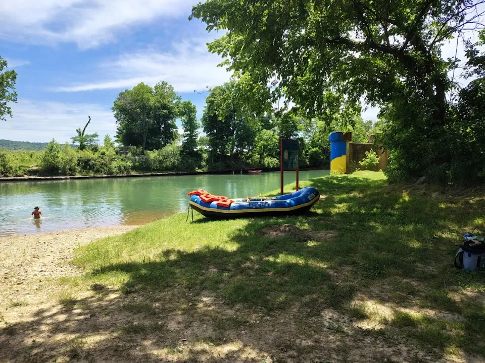 Eagle Bluff Resort