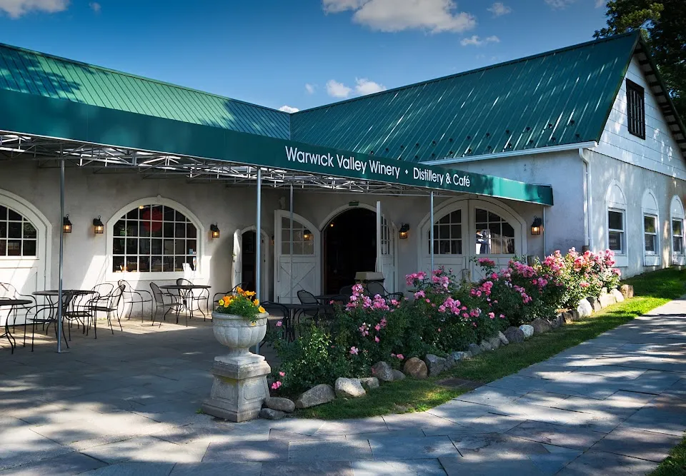 Warwick Valley Winery, Distillery & Orchard