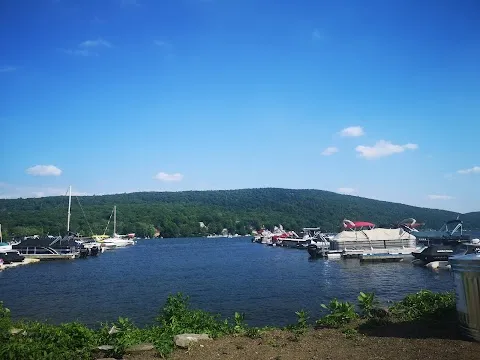 Willow Point Marina