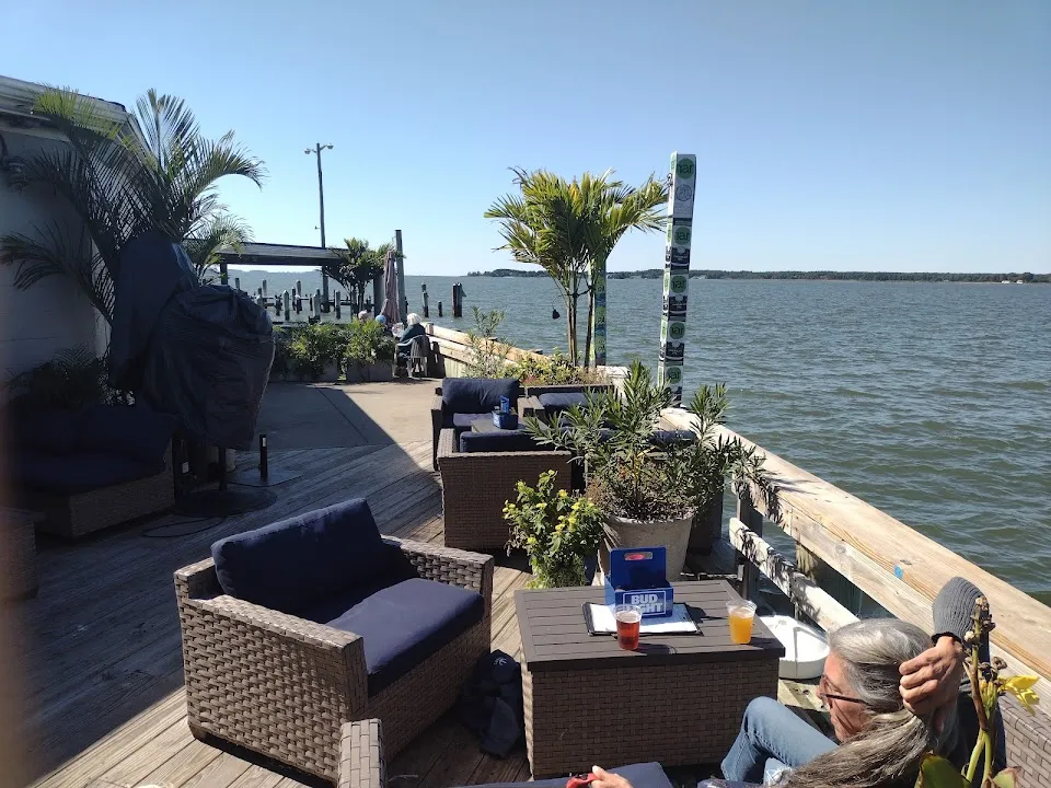 Doc's Sunset Grille