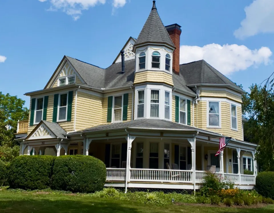 The Oaks Victorian Inn