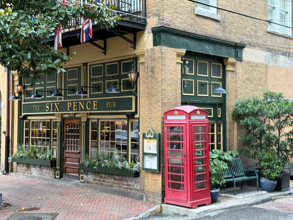 Six Pence Pub