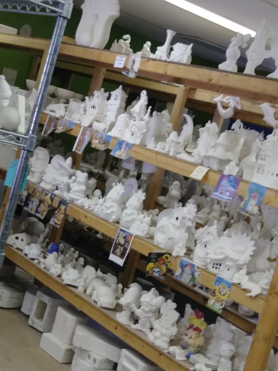 Char's Ceramic Shop