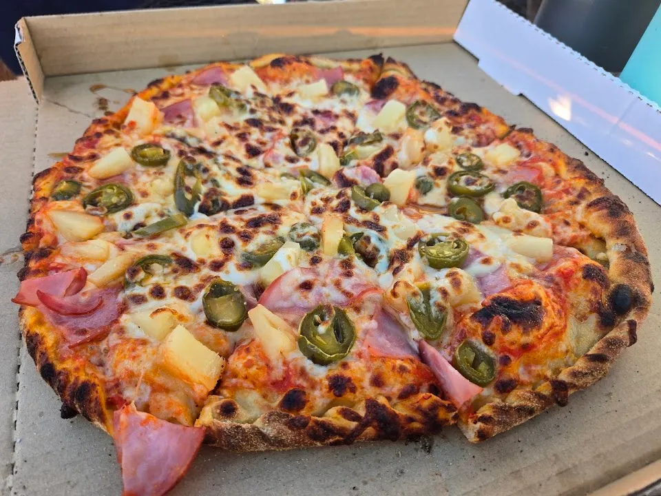 Kroner & Baer- Wood Fired Pizza & Bar