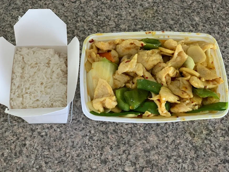 Main Moon Chinese Kitchen