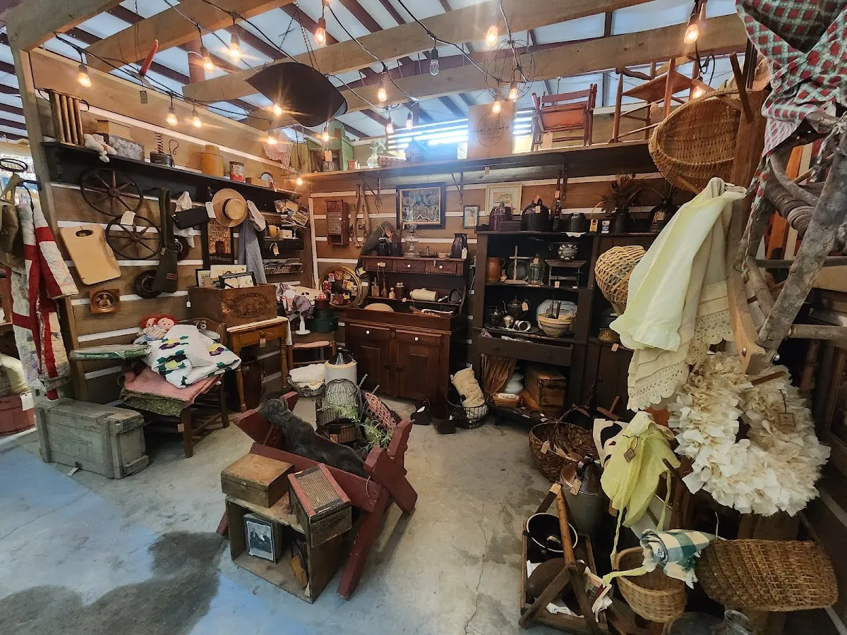 112 Antique Mall